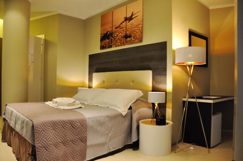 Deluxe Triple Room image 4