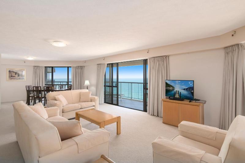 Burleigh Esplanade Apartments - image 10