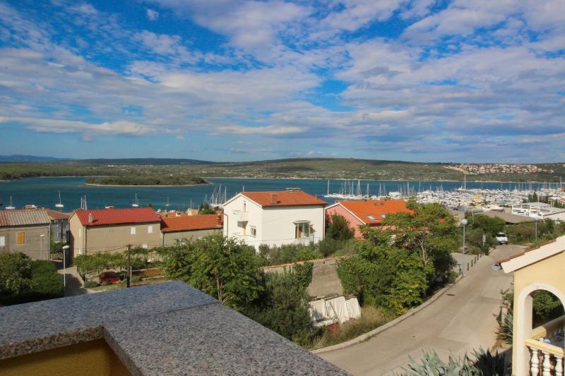 Apartment with Sea View image 1