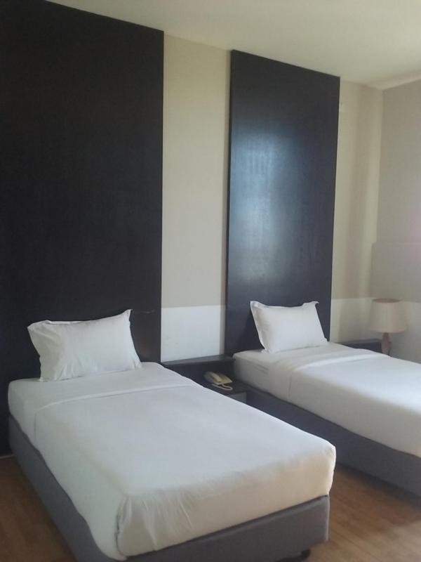 Ginasuite Hotel - image 7