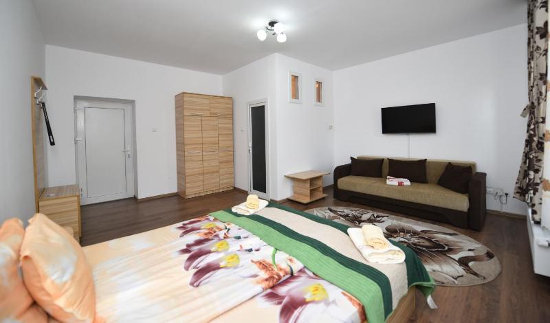 Triple Room image 1