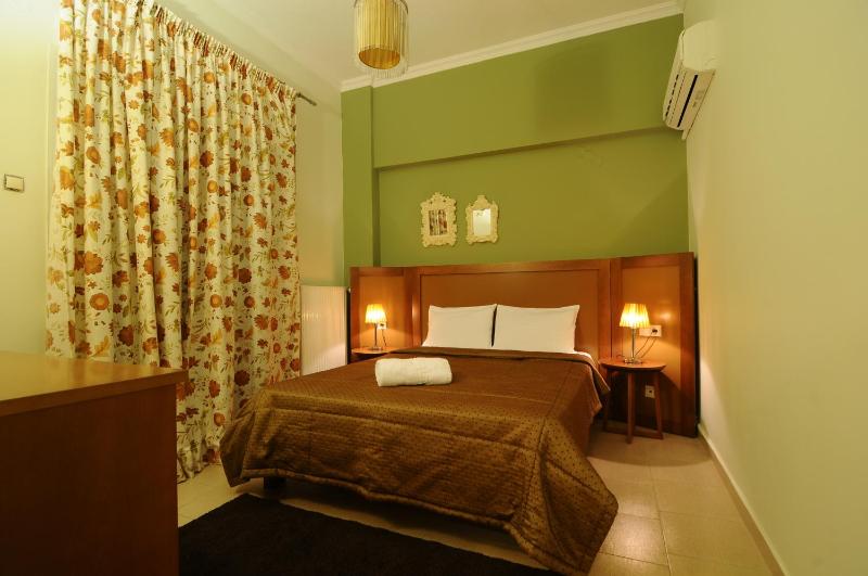 Double or Twin Room image 3