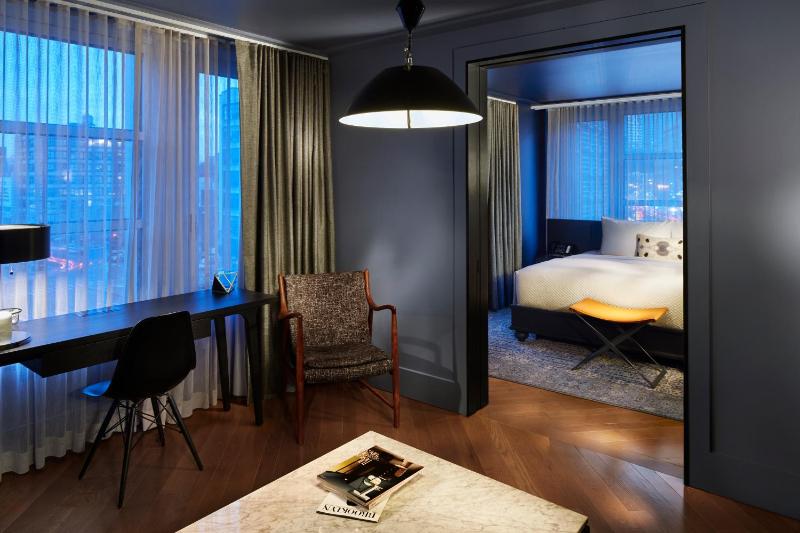 Executive Suite image 3