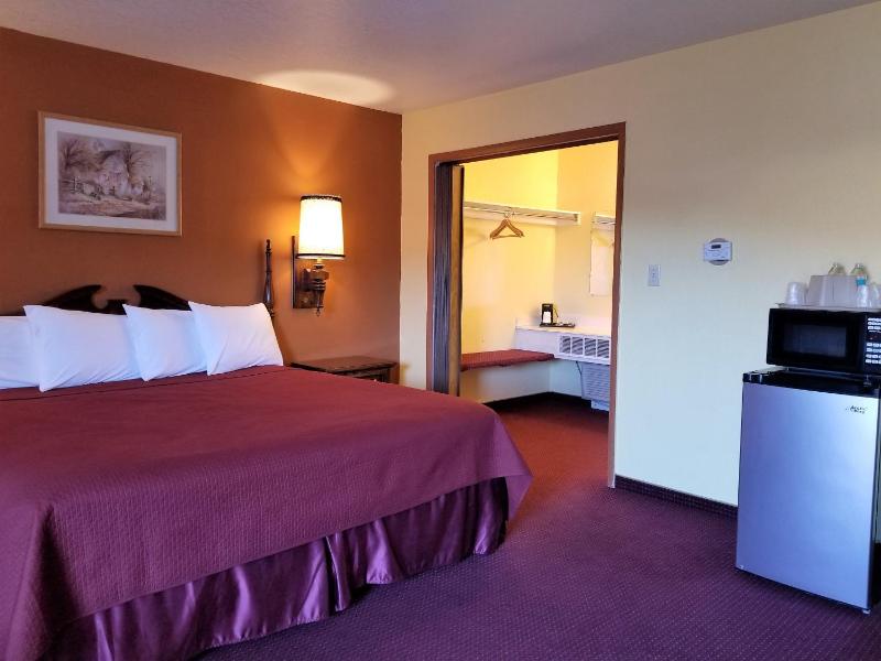 King Room image 3