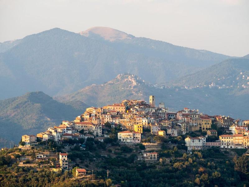 Superior King Room image 2