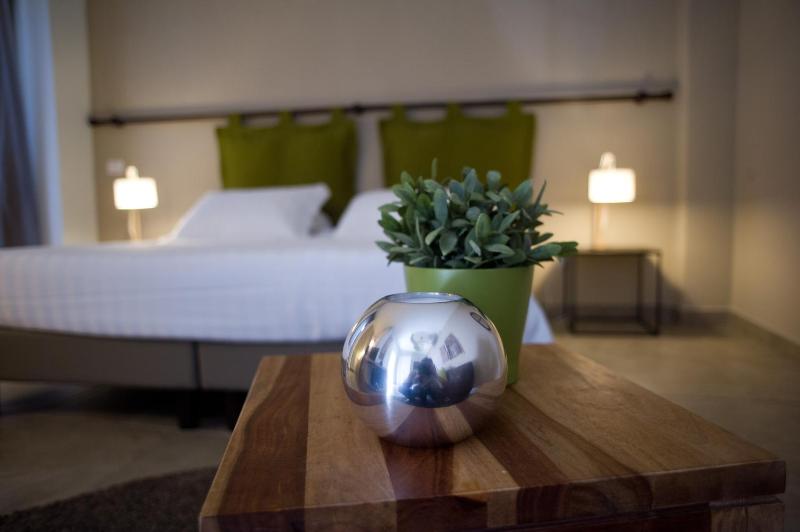 Large Double or Twin Room image 2
