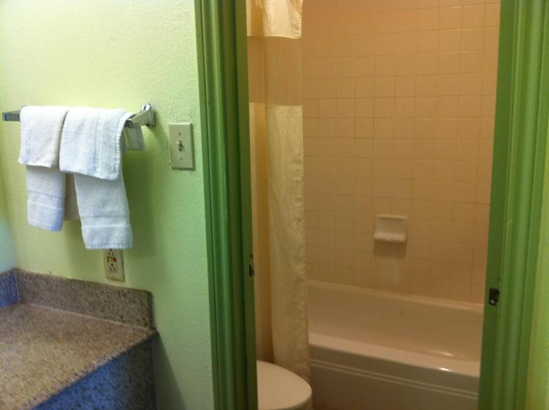 King Room - Non-Smoking image 1