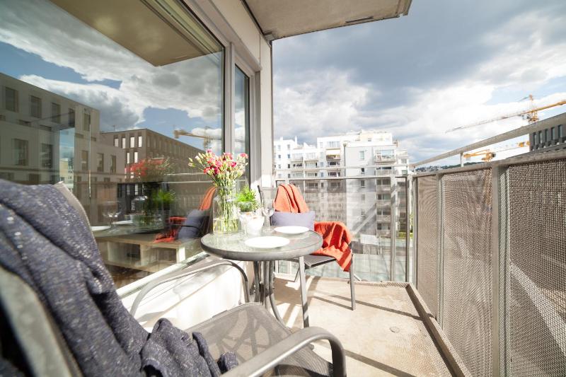 BJØRVIKA APARTMENTS Teaterplassen Oslo city center - image 11