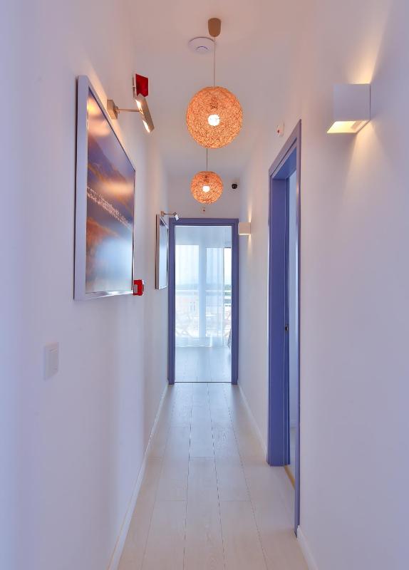 Dias Hotel - image 12