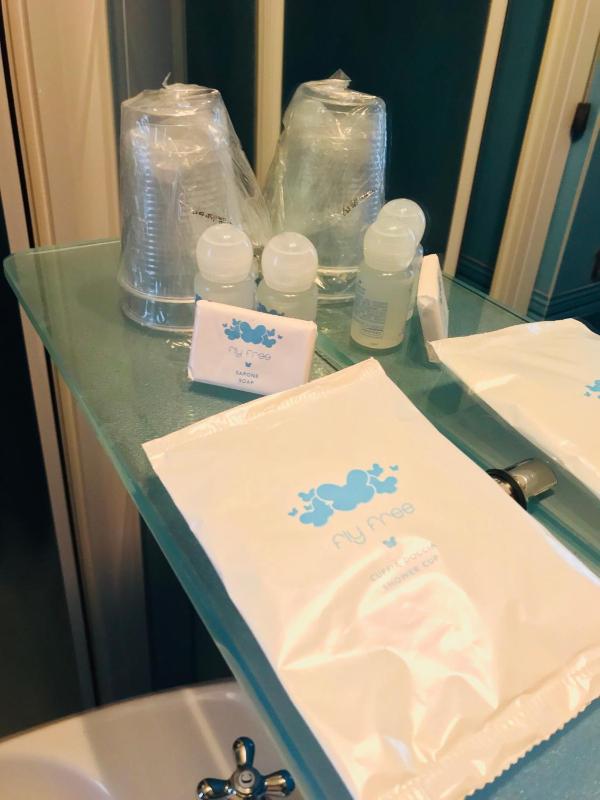 Double Room image 1