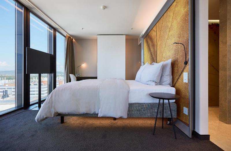 Comfort King Room image 4