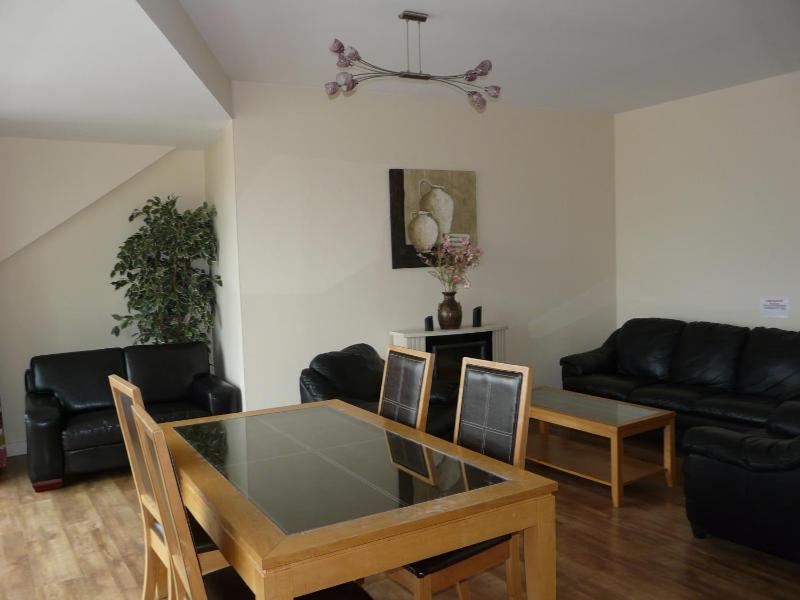 Deluxe Apartment image 2