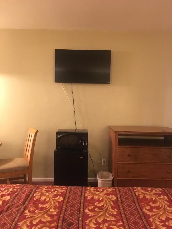 Standard King Room image 4