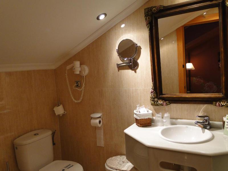 Junior Suite image 2