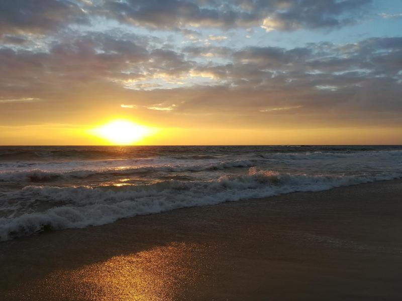 Sunrise Beach Inn - image 20