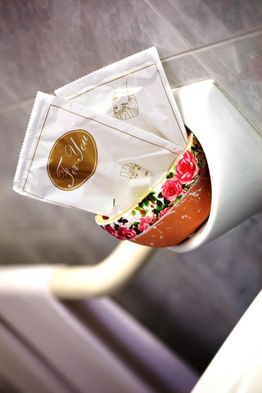 Double Room with Balcony image 2