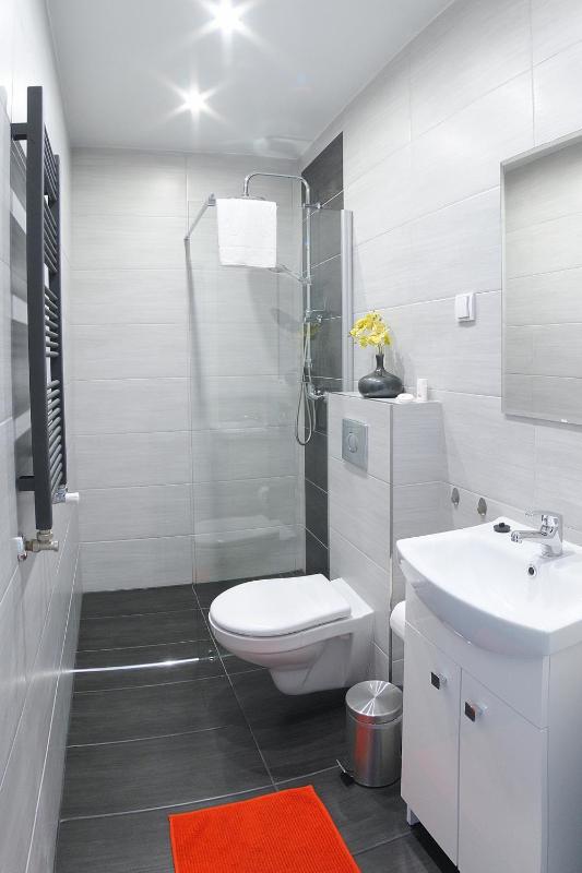 Double or Twin Room with Bathroom image 2