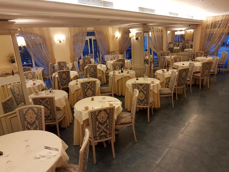 Hotel La Vue d'Or - image 36