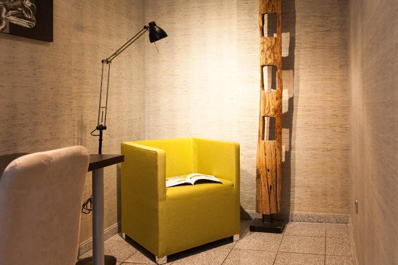 Single Room image 2