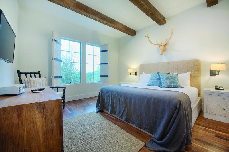 Two-Bedroom Apartment image 1