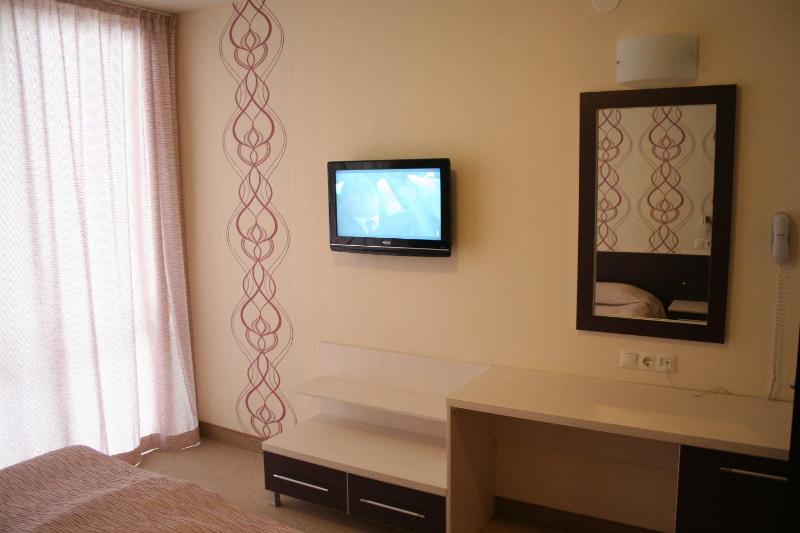 Suite with Balcony image 3
