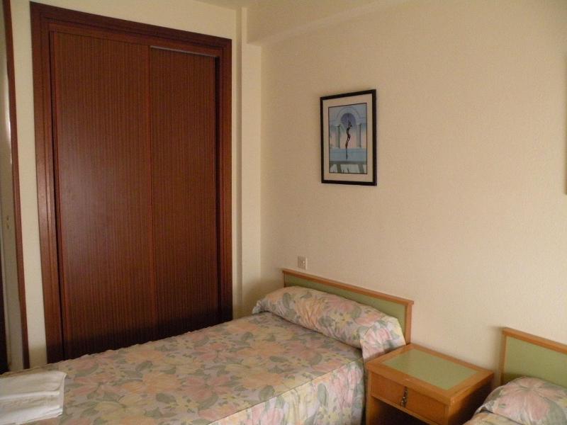 One-Bedroom Apartment (2 - 4 Adults) image 4