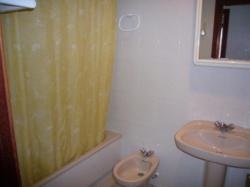 One-Bedroom Apartment (2 - 4 Adults) image 3