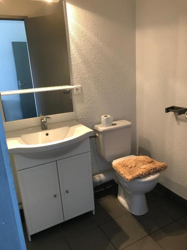 Double Room image 3