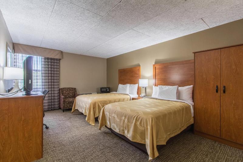 Standard Double Room image 2