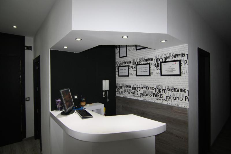 Hostal MH Fuencarral - image 1