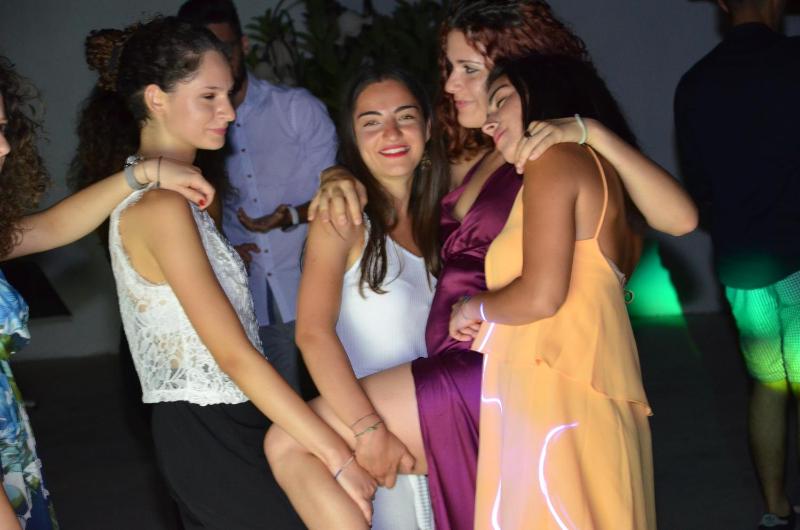 Comfort Triple Room with Shower image 3