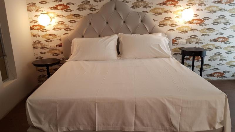 Deluxe Double or Twin Room with City View image 2