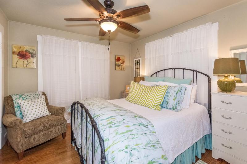 Agape Front Cottage - image 2