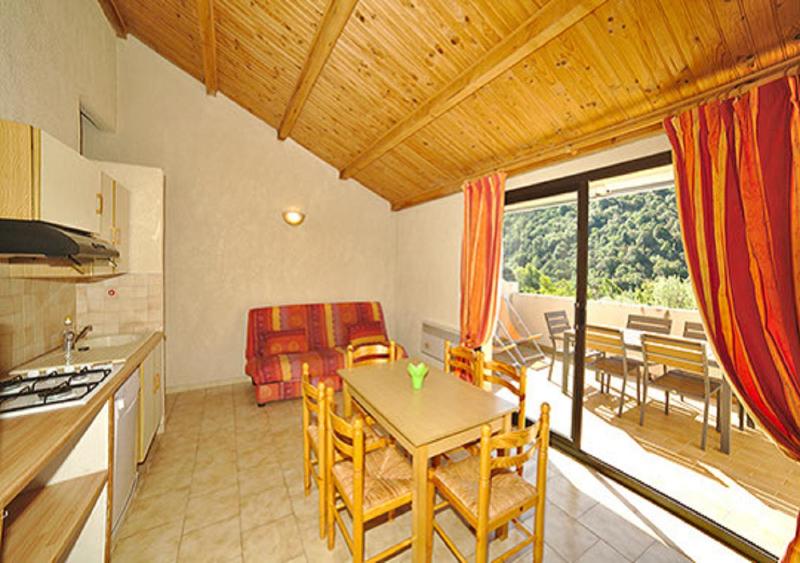 Two-Bedroom Apartment (6 Adults) image 3