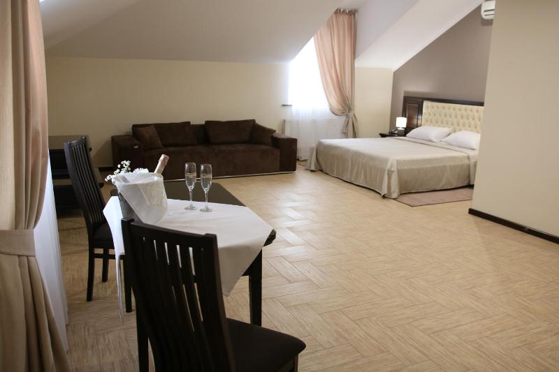 Suite image 4