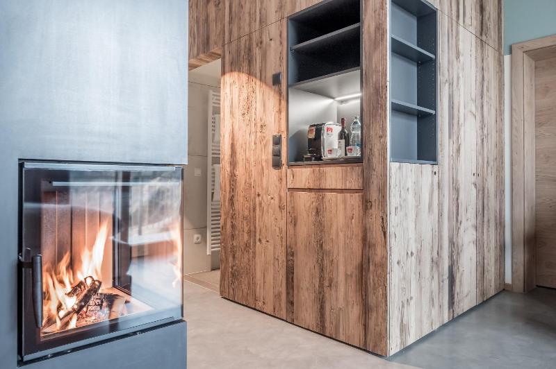 Deluxe Double Room image 3