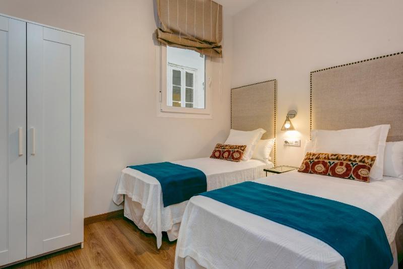 Superior Two-Bedroom Apartment image 4