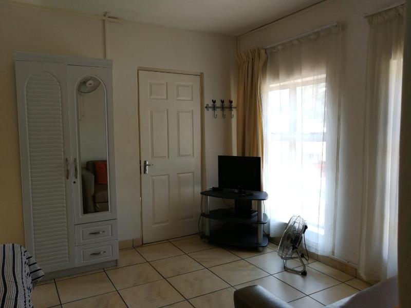 Bluff Accommodation Aybriden Self-Catering - image 13