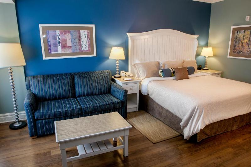 King Room with Sofa Bed and Village View - Disability Access image 4