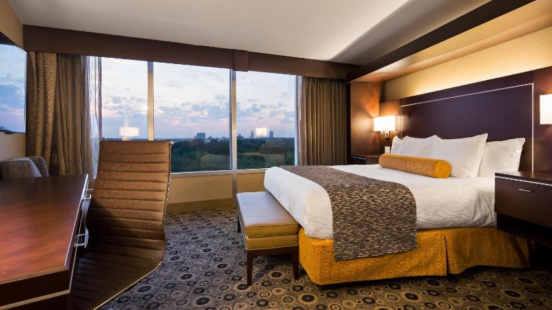 King Room with City View - Non Smoking image 3