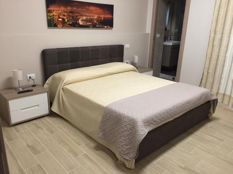Superior Double Room with Garden View image 1