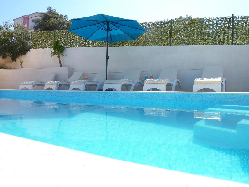 Apartments Villa Laguna with pool - image 9