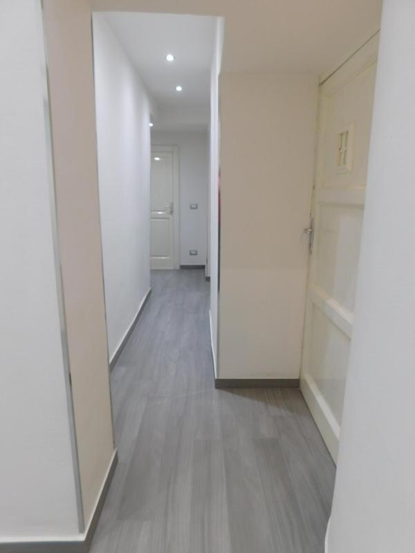 Double Room with Extra Bed image 3