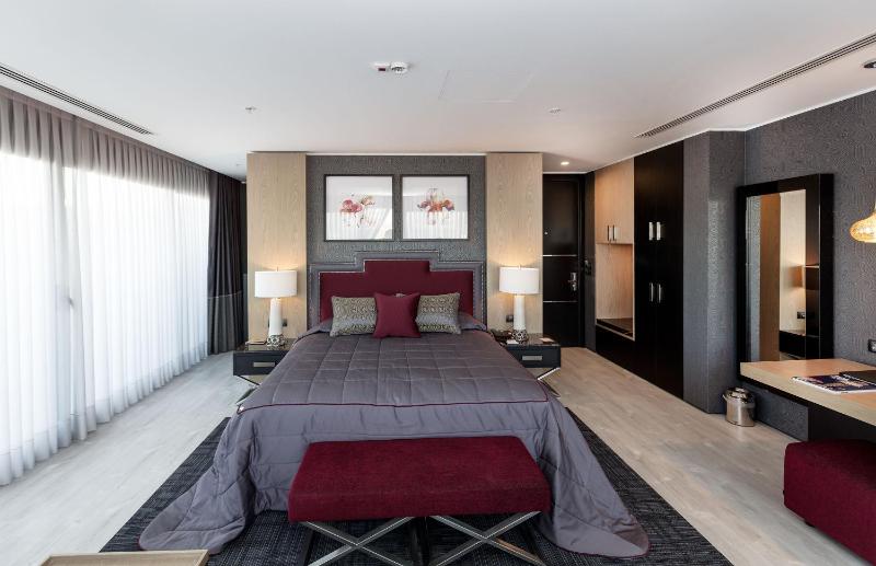 Diamond Deluxe Room image 3