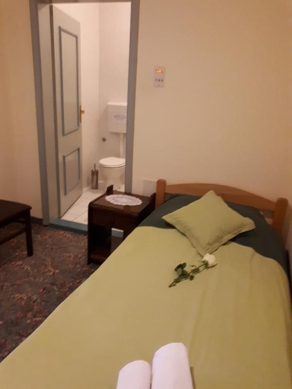 Triple Room image 4