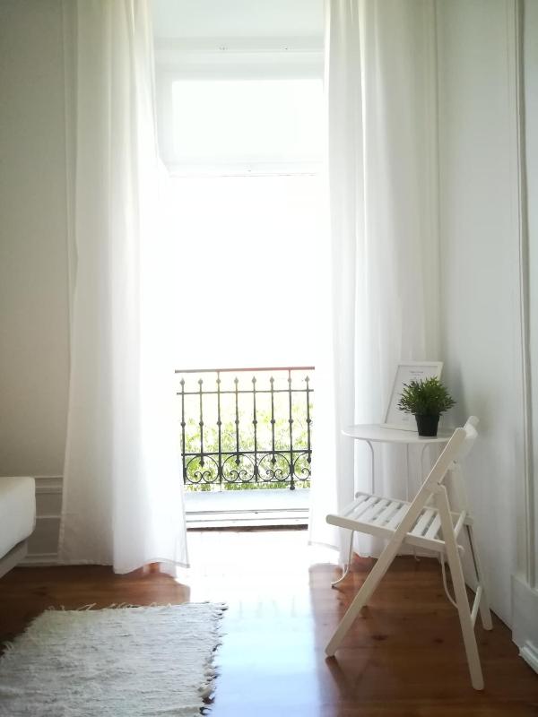 Standard Double Room with Shared Bathroom image 3