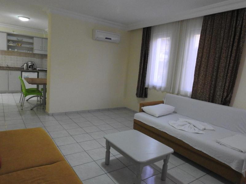 Sailor Apart Hotel - image 13