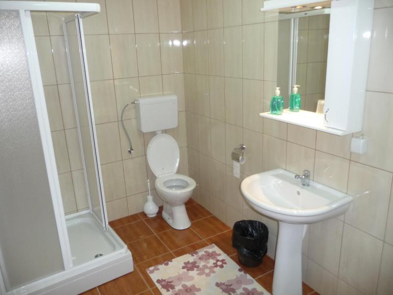 Classic Triple Room image 2