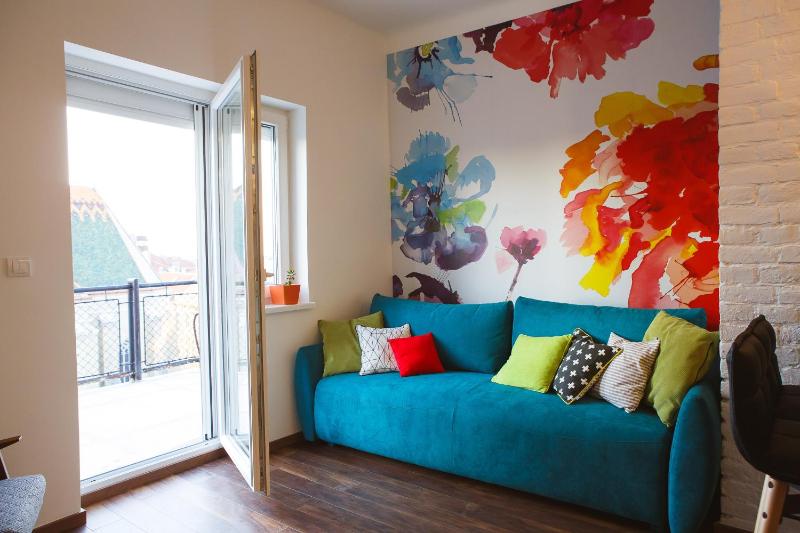 NS center apartment - image 10