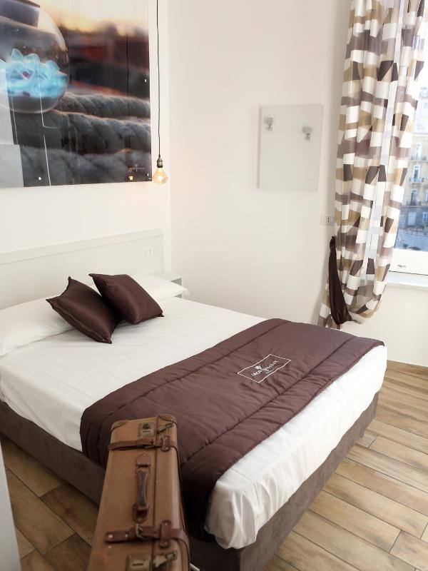 Economy Double Room image 1